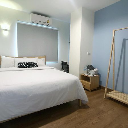 Tidjai Bangkok Hostel Bagian luar foto