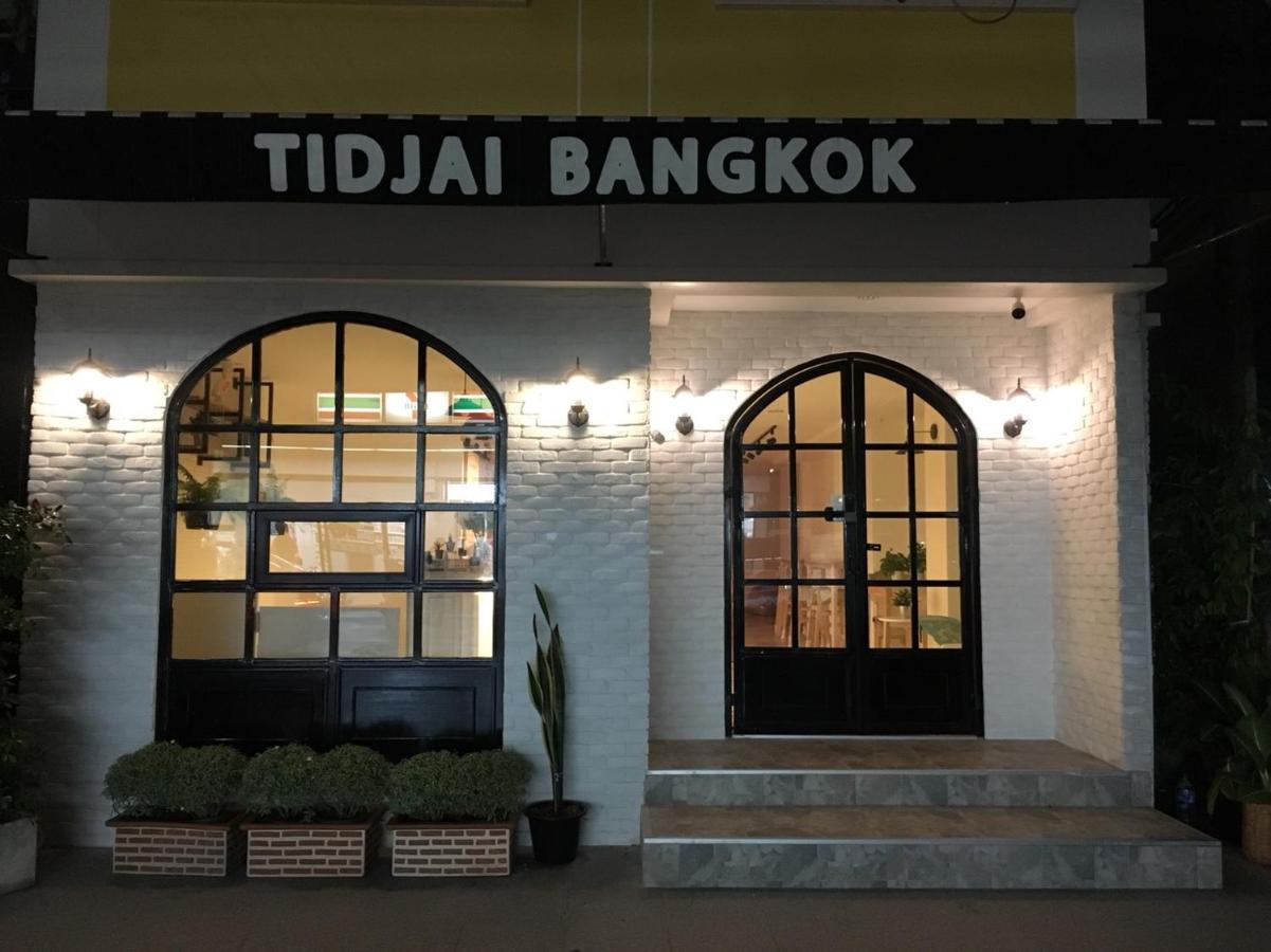 Tidjai Bangkok Hostel Bagian luar foto
