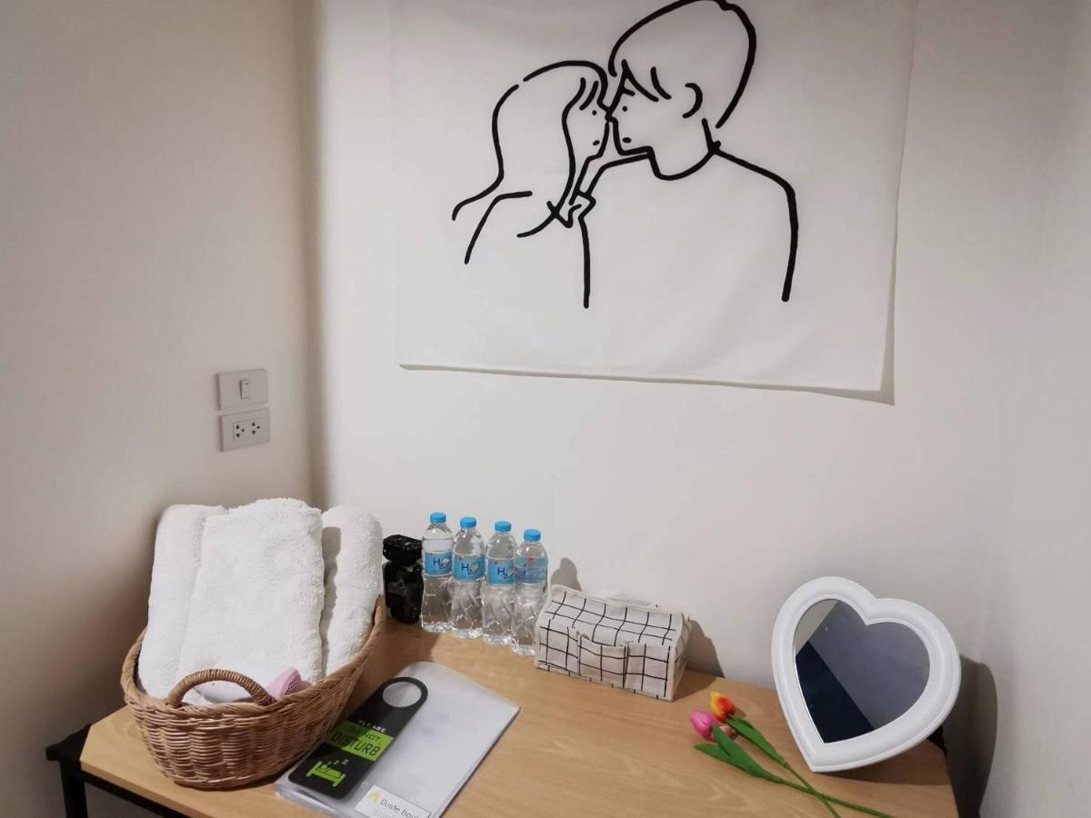 Tidjai Bangkok Hostel Bagian luar foto
